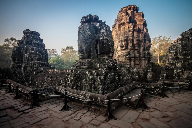 1-Day Angkor Wat Sunrise & All Interesting Temples Private Tour - Victory Gate and the many faces of Bayon
