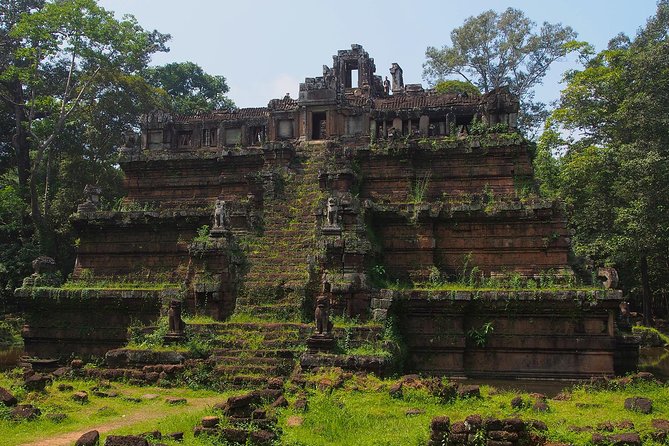 1-Day Angkor Wat Sunrise & All Interesting Temples Private Tour - The Elephant and Leper King terraces