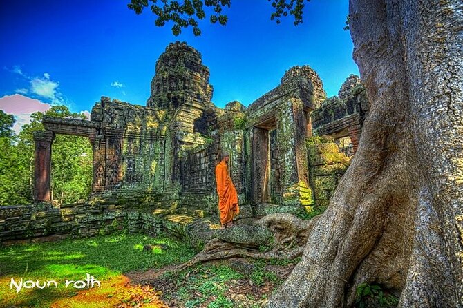 2-Day Angkor Wat With Small, Big Circuit and Banteay Srei Tour - Eastern Mebon and Pre Rup show temple-mountain design