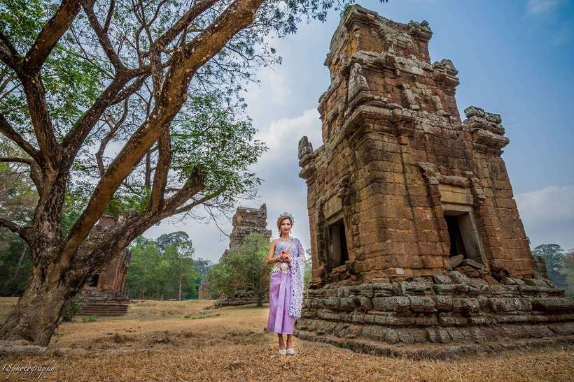 2-Day Angkor Wat With Small, Big Circuit & Banteay Srei Tour - Banteay Srei and the road through the villages