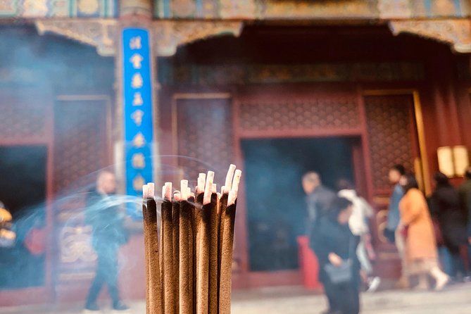 4-Hour Private Beijing Walking Tour of Lama Temple and Hutong - Wudaoying Hutong and the Changing Old City