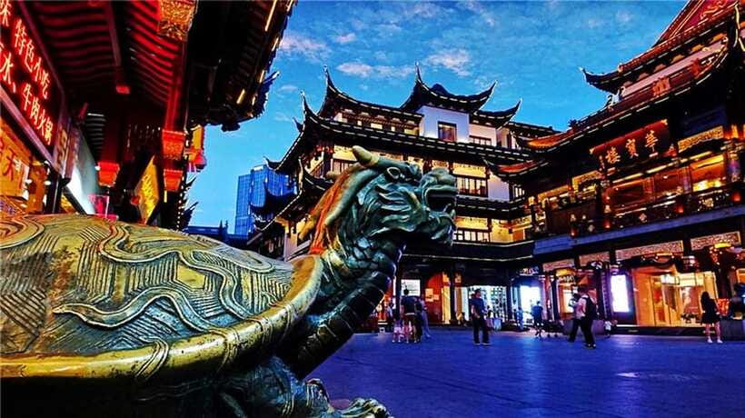 4-Hour Shanghai Best Garden and Temple Tour with Tea Tasting - Choosing between private car and Uber or metro