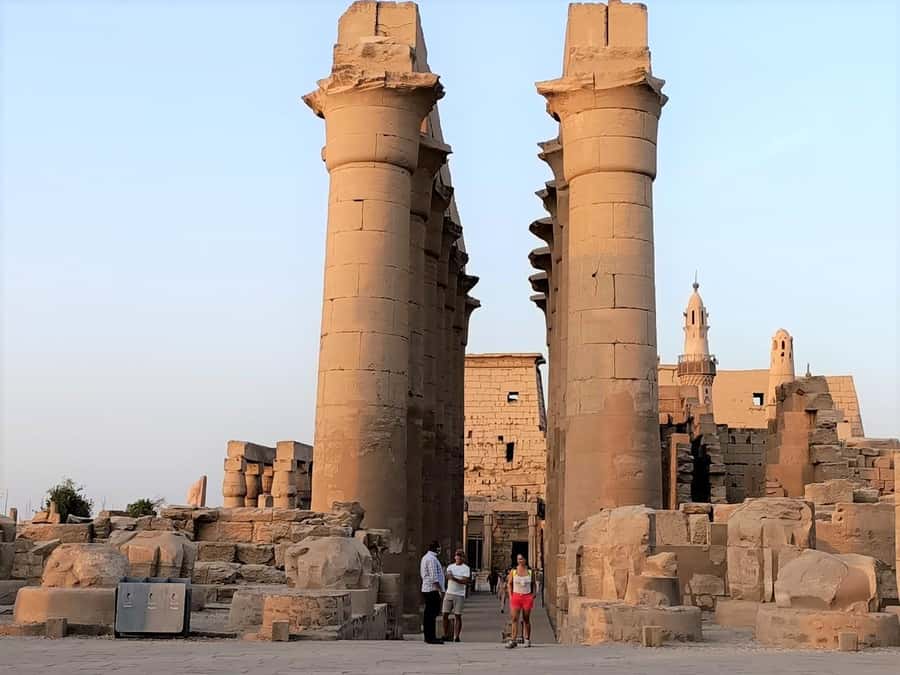 4- Hour to visit Luxor Temple day tour - Cancellation and language choices