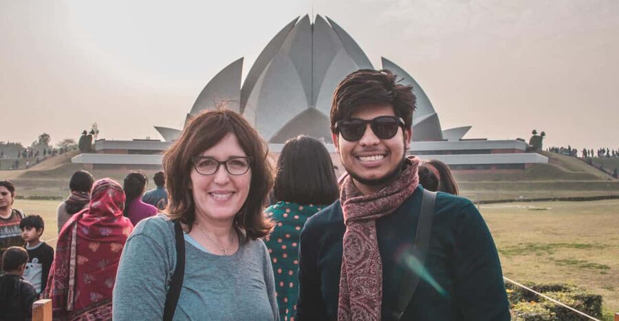 5-Hour Half-Day Delhi Temple Tour with Pick-Up & Drop-Off - Key points at a glance