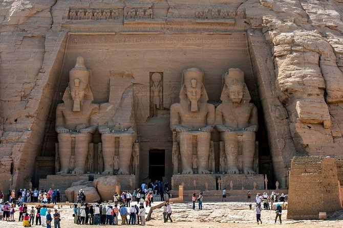 Abu Simbel Temple Flight & Tour from Aswan Guided day trip - The short flight to Abu Simbel
