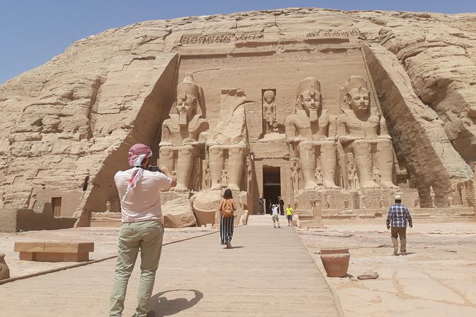 Abu Simbel Temples Private Day Tour by Luxury Car from Aswan - The ride from Aswan to the temples