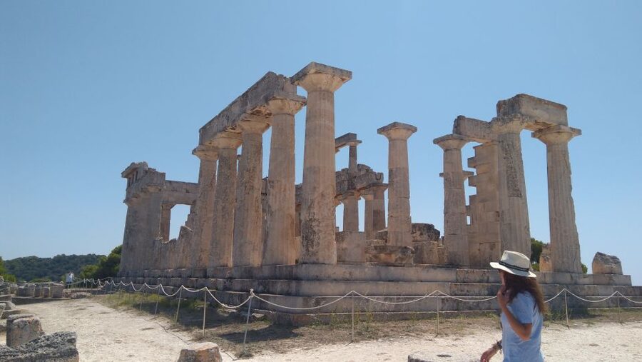Aegina Island & Temple of Athina Aphaia Private Day Tour - Starting at Piraeus and crossing the Saronic Gulf