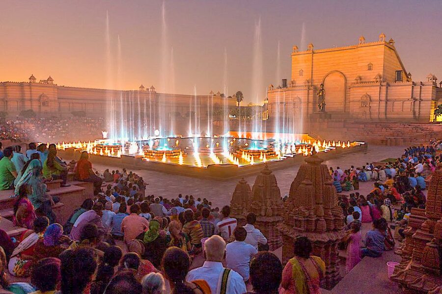 Akshardham Light & Fountain Show with Pick-up & Drop-off - What the guides add