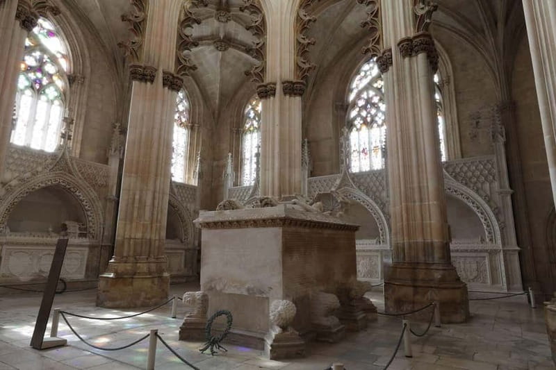 Alcobaça: Entry to UNESCO Alcobaça Monastery - When to visit and what to avoid
