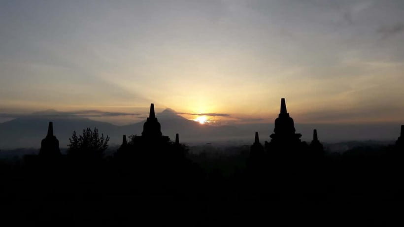 All-inclusive Borobudur Temple Tour with Sunrise Option - Climbing Borobudur with a shared guide