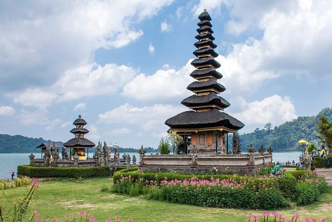 All Inclusive Sekumpul Waterfall Trekking , Handara Gate & Temple - Ulun Danu Beratan after the waterfall