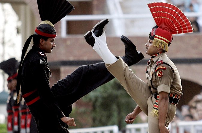 Amritsar 1 Day Guided Tour-Golden Temple, Jalliawala Bagh, Wagah - How good is the $21 value?