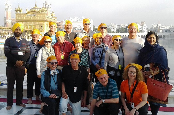 Amritsar 1 Day Guided Tour-Golden Temple, Jalliawala Bagh, Wagah - Your driver and guide arrangement