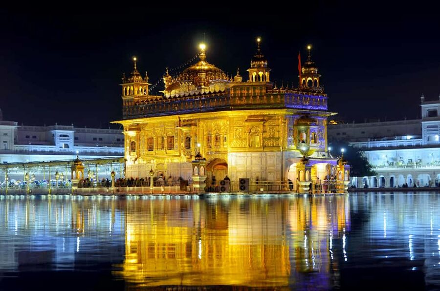 Amritsar Golden Temple- Night view walking tour - Why the Golden Temple feels different at night