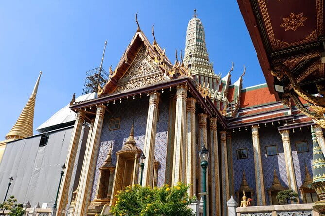 Angkor Wat 2-Day Tour from Bangkok - Returning through Poipet to Bangkok or Pattaya