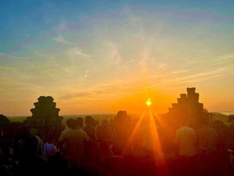 Angkor Wat, Angkor Thom, and Ta Prohm Day Trip with Sunset - A full day among Angkor’s great temples