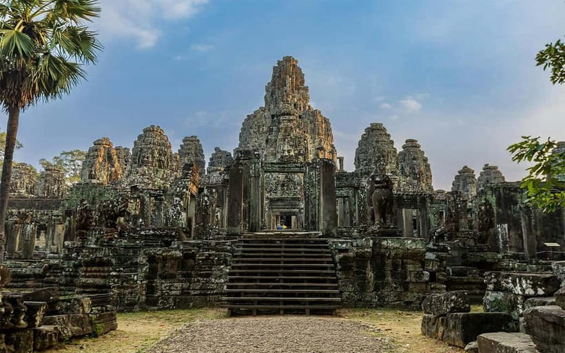 Angkor Wat: Full-Day Guided Sunset Tour - Transport, group size, and the small comforts
