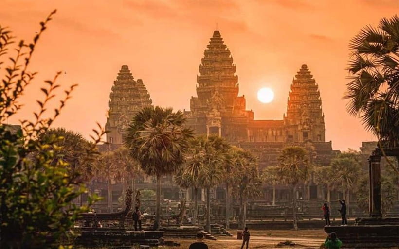 Angkor Wat: Full-Day Guided Sunset Tour - Angkor Wat gives the day its proper opening