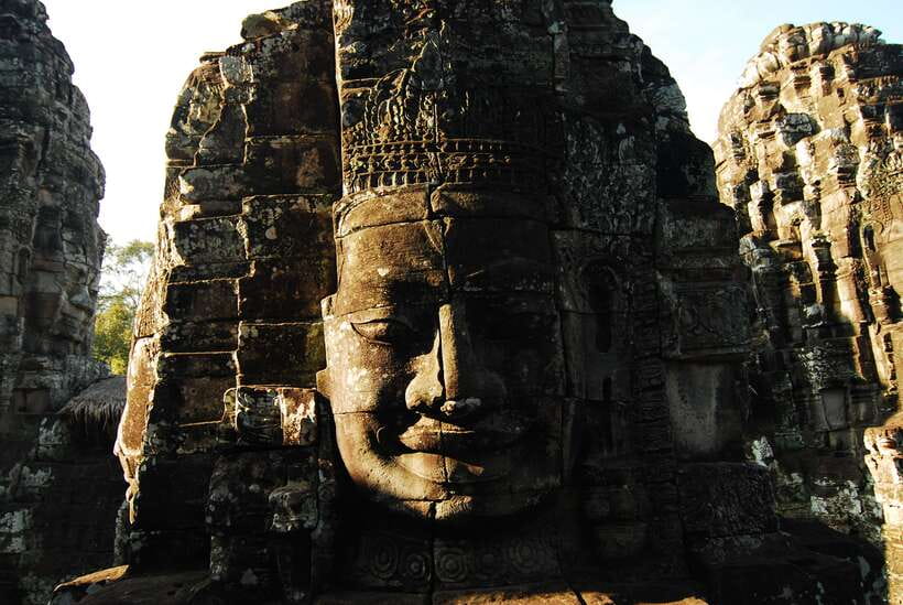 Angkor Wat Full-Day Private Tour with Sunrise - Bayon and the 216 stone faces