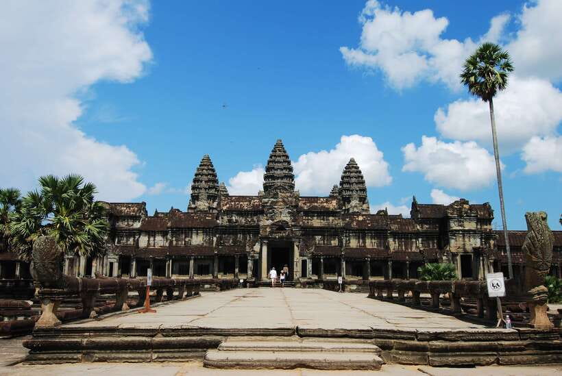 Angkor Wat Full-Day Private Tour with Sunset - Key points at a glance