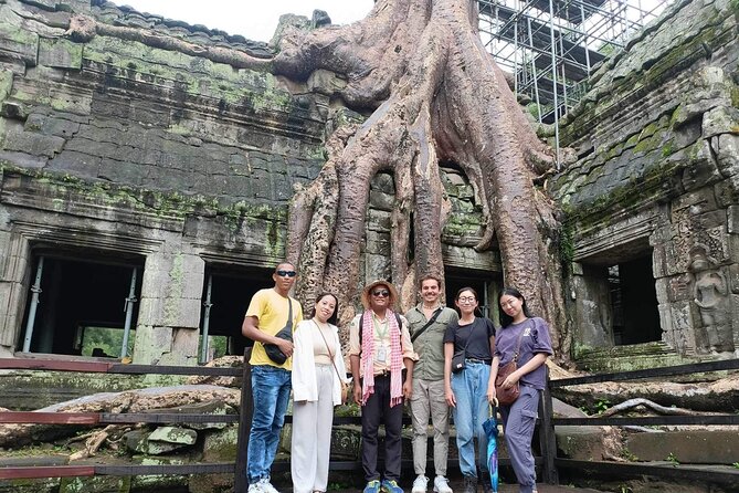 Angkor Wat full Day 'Small Group with sunset & Tour Guide - What the $14.50 price really gives you