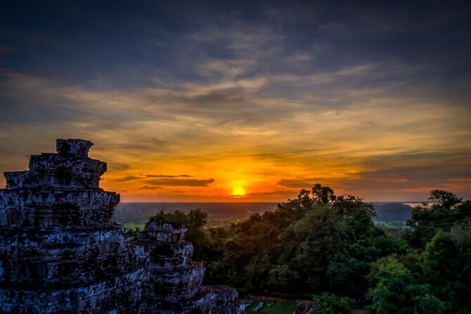 Angkor Wat full Day 'Small Group with sunset & Tour Guide - Angkor Wat: begin with the essential monument