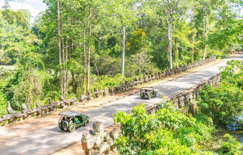 Angkor Wat: Guided Jeep Tour Inclusive lunch at local house - Why a jeep works well at Angkor