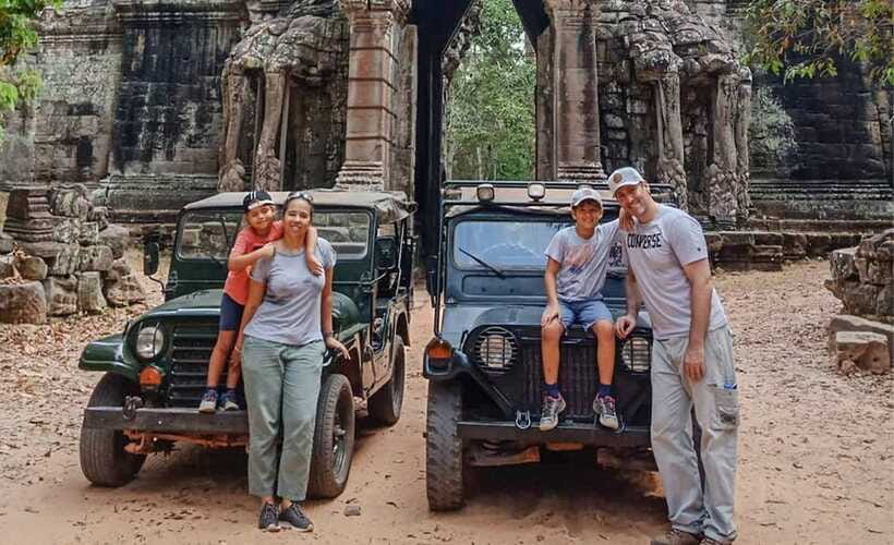 Angkor Wat: Guided Jeep Tour Inclusive lunch at local house - The guide can shape the whole day