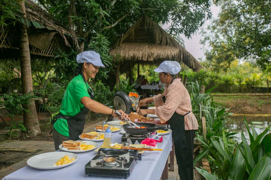 Angkor Wat: Guided Sunrise Bike Tour w/ Breakfast and Lunch - Price, entrance fee, and whether the value works