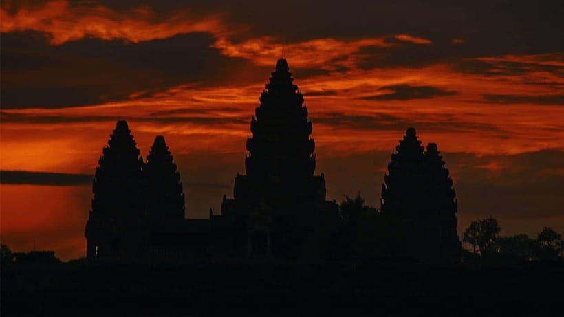 Angkor Wat Guided Sunrise Tour - Leaving Siem Reap before dawn