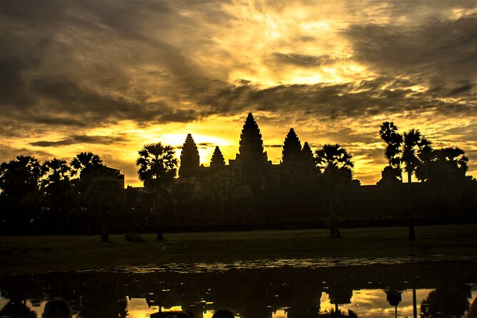 Angkor Wat Highlights and Sunrise Guided Tour from Siem Reap - Why this sunrise tour works well in Siem Reap