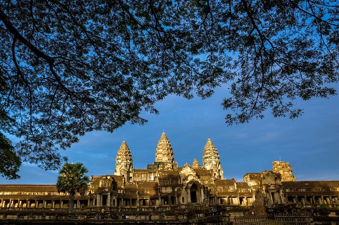 Angkor Wat Private Day Tour from Siem Reap - Bayon Temple and its many stone faces