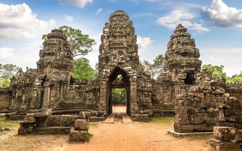 Angkor Wat Small Circle Private Car Tour in Siem Reap - Ta Prohm brings trees and stone together