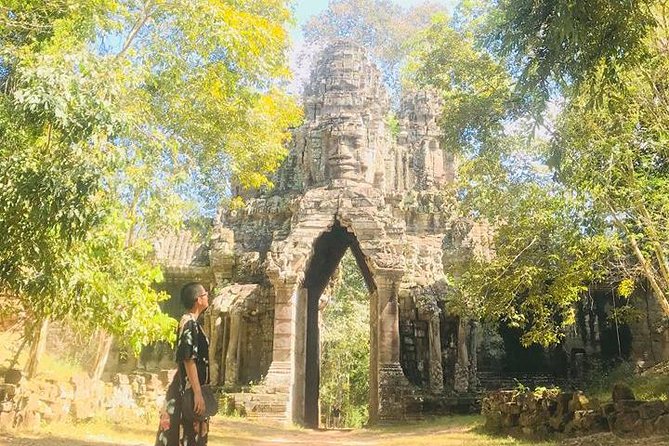 Angkor Wat Small-Group Sunrise Tour from Siem Reap - Getting from Siem Reap to the temples