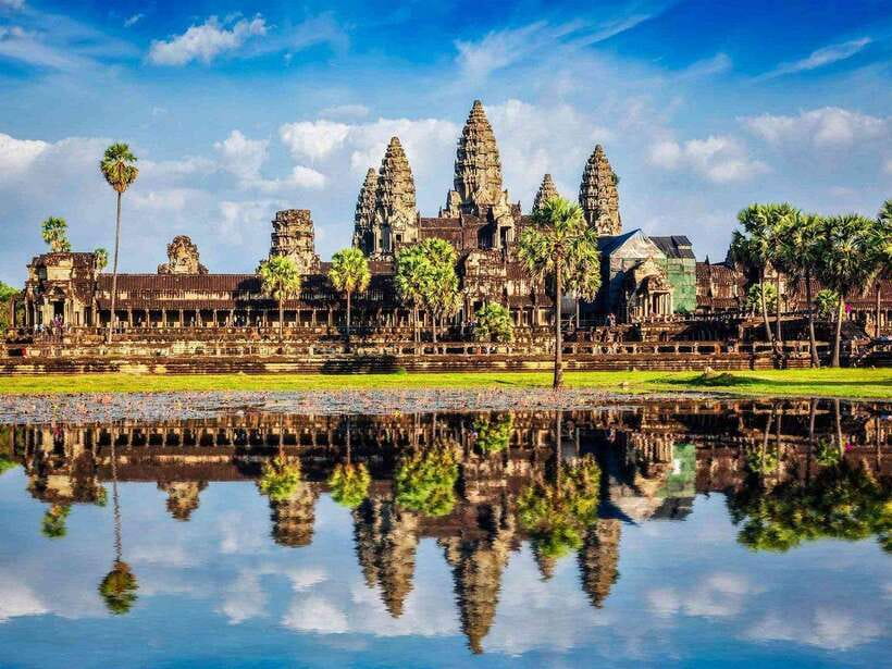 Angkor Wat Small Tour With Private Tuk Tuk - What the $22 price really covers