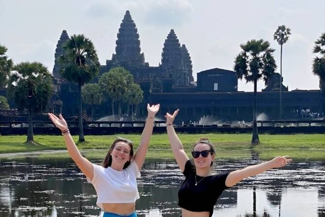 Angkor Wat Sunrise & 3 Main Temples with Breakfast – Small Group - Bayon and the famous stone faces