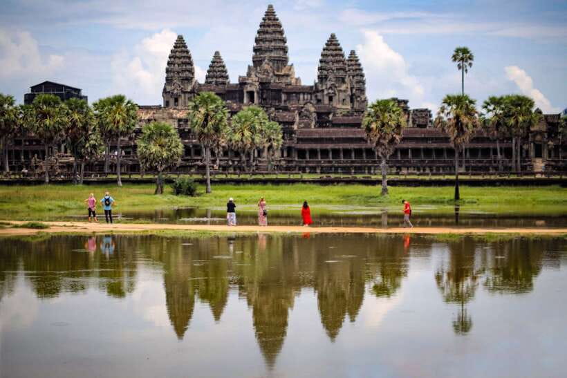 Angkor Wat Sunrise, Banteay Srei, Bayon & Ta Prohm Temple - Bayon and its 54 towers of smiling faces