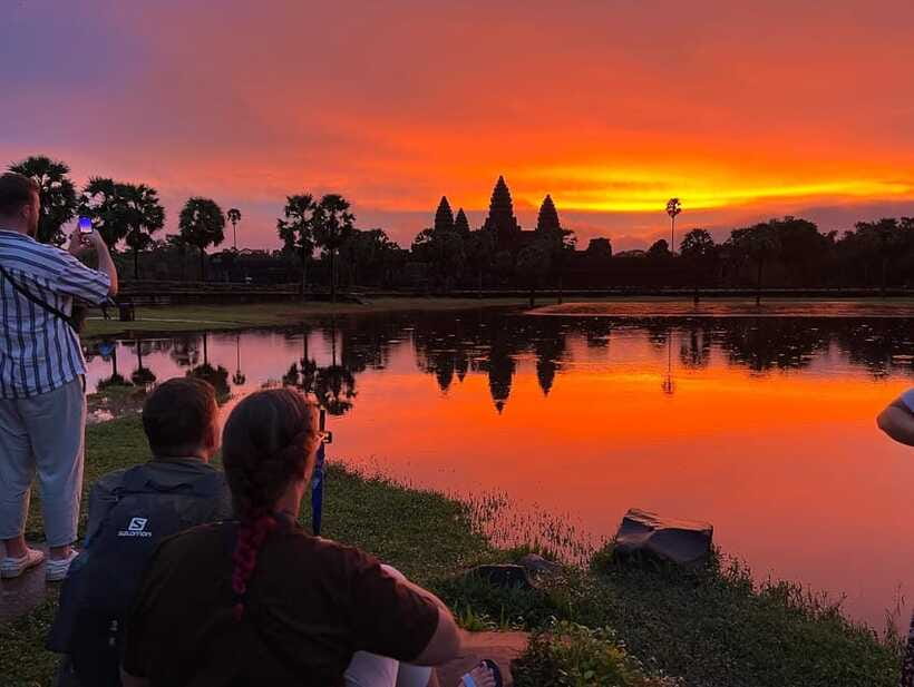 Angkor Wat Sunrise Bike Tour With Lunch Included - The guide and the value of personal attention