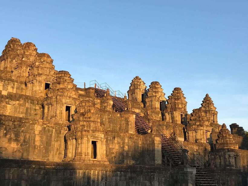 Angkor Wat Sunrise by Vintage Jeep – Private Tour - Is $76 per person good value?
