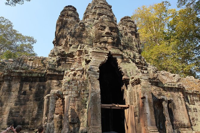 Angkor Wat Sunrise Private Full Day Tour - Breakfast near Srah Srang, with time to reset