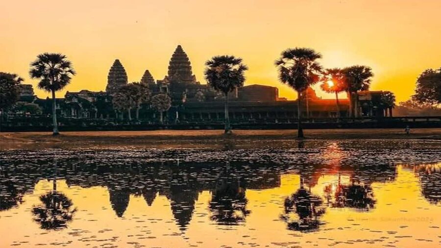 Angkor Wat Sunrise Tour Half-Day (Join-In-Tour) - Bayon and its famous smiling faces