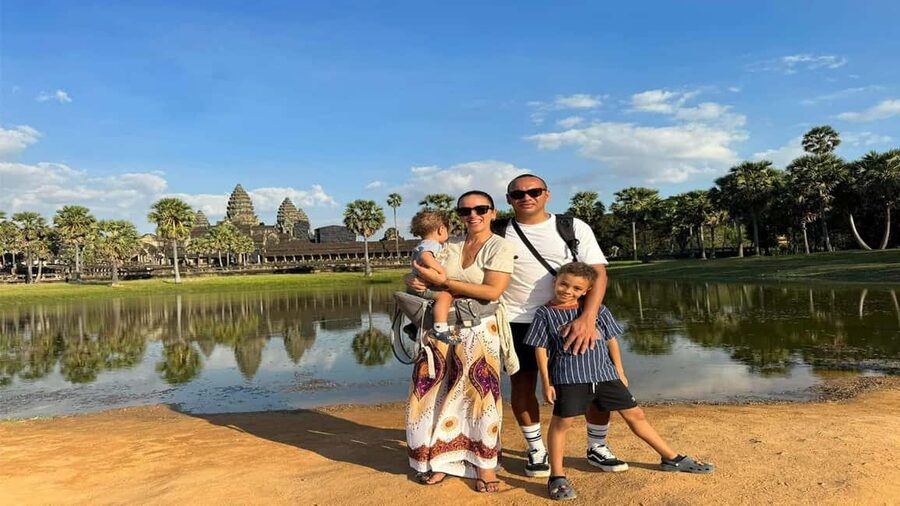 Angkor Wat Sunrise Tour Half-Day (Join-In-Tour) - What the guide adds to the morning