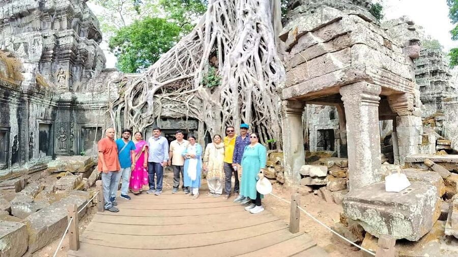 Angkor Wat Sunrise Tour Half-Day (Join-In-Tour) - The $10 price needs a closer look