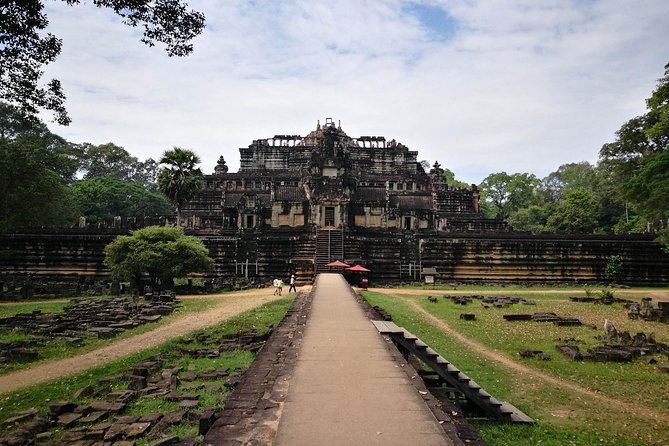 Angkor Wat Sunset Tour - Angkor Thom and Bayon: royal power in stone