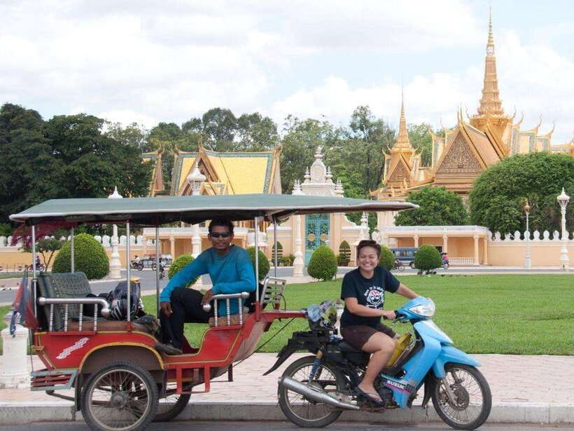 Angkor Wat Tour by Tuk-Tuk with English Speaking Driver - Five details that shape the day
