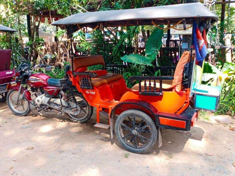 Angkor Wat Tour by Tuk-Tuk with English Speaking Driver - Angkor Thom and the many faces of Bayon