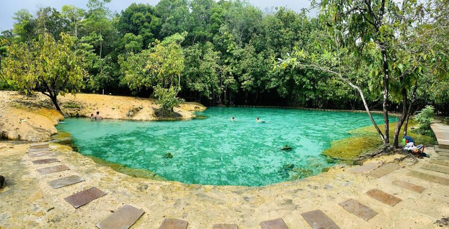 Ao Nang: Hot Spring, Emerald Pool & Tiger Cave Temple Tour - What to pack and wear