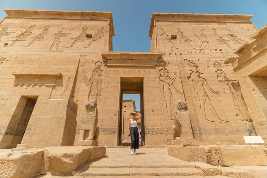 Aswan: Philae Temple Guided Half-Day Group Tour - Crossing the Nile by motorboat