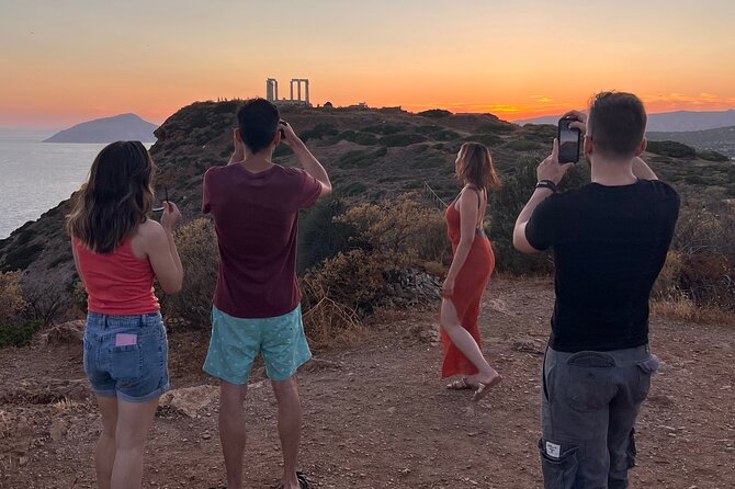 Athens: Half Day Trip To Cape Sounio/Poseidon Temple Semi Private - The guide makes a real difference
