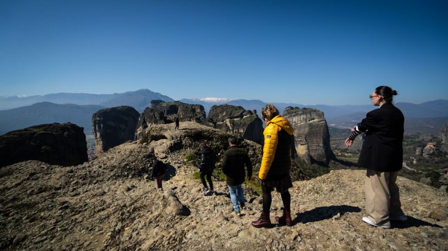 Athens to Meteora, Day Trip with Local Guide,up to 9 people - Key points to know before booking